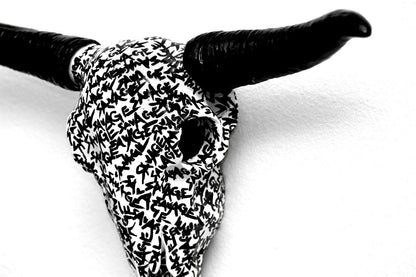 OVERSIZED SAVAGE GRAFFITI BULL SKULL