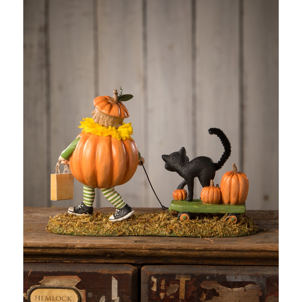 Pumpkin Paige with Wagon by Bethany Lowe Designs Quirks!
