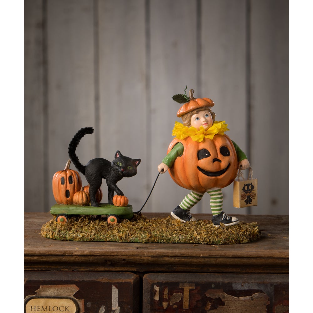 Pumpkin Paige with Wagon by Bethany Lowe Designs Quirks!