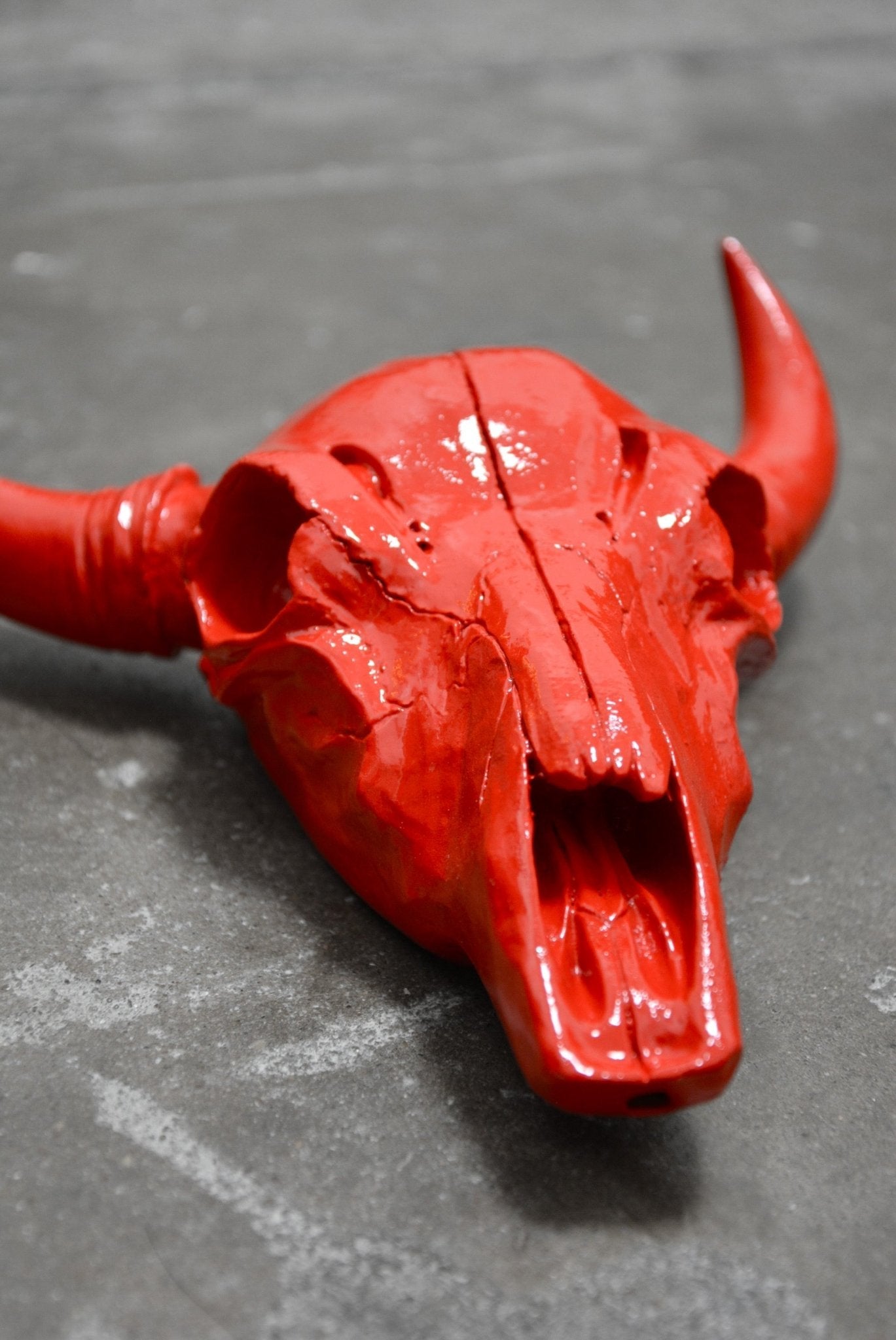 SAVAGE CHERRY RED BULL SKULL