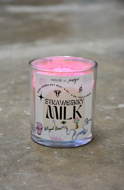 STRAWBERRY MILK CANDLE