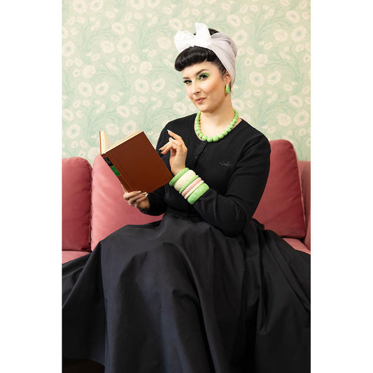 Tea Heavy Carve Bead Necklace by Splendette