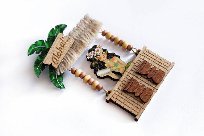 Tiki Bar Brooch by Laliblue