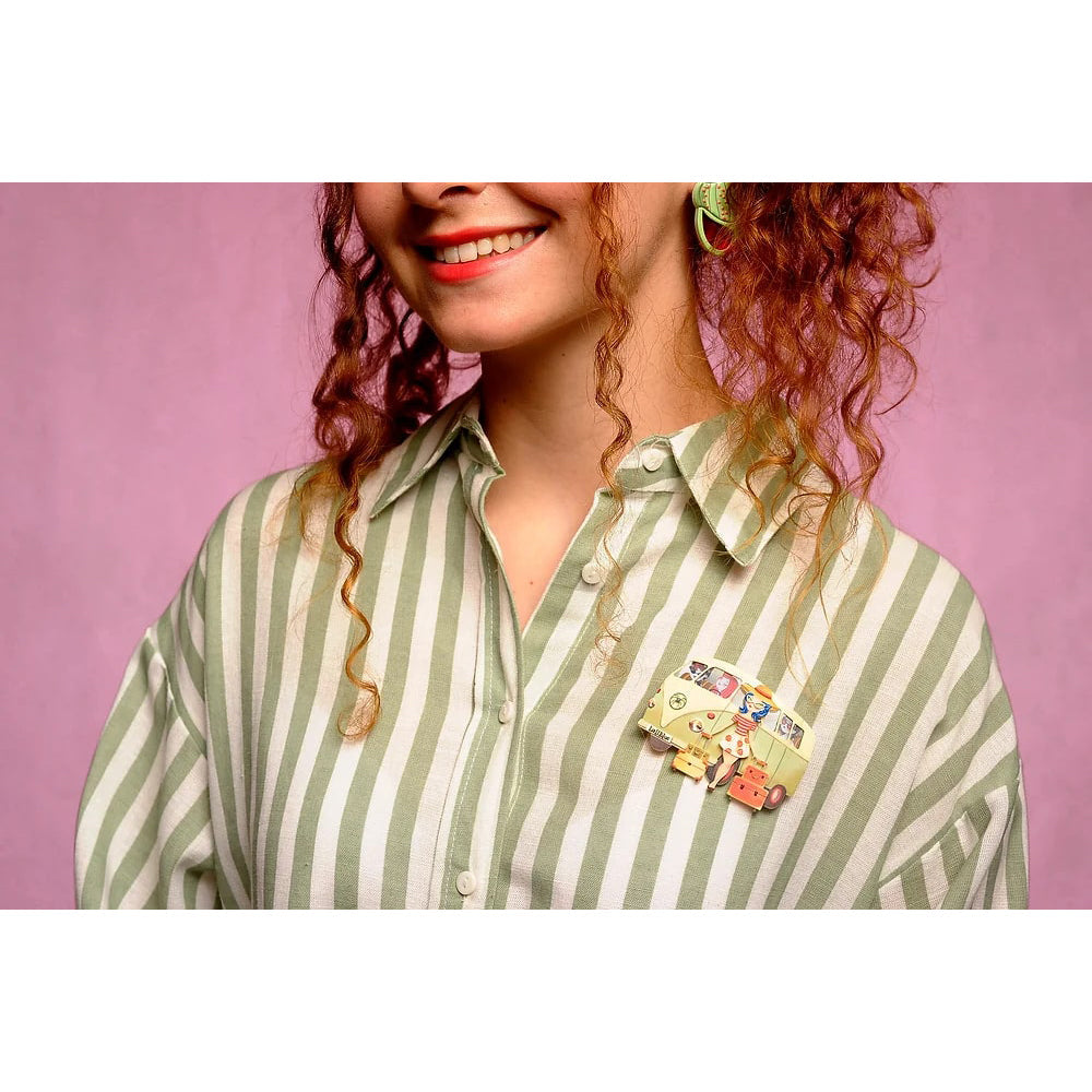 Vintage Van Brooch by Laliblue