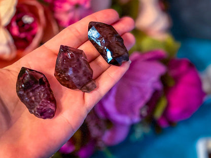 Raw Amethyst with Hematite Inclusions from Zimbabwe, Shangaan Amethyst